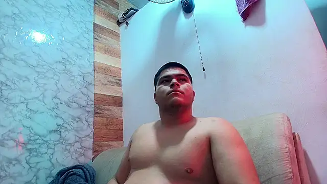 naomi campbel  online show from February 15, 2026, 2:05 pm