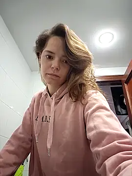 Snapshot of Wildmaca chatting on October 26, 2025, 10:59 am Wildmaca online show from October 26, 2025, 10:59 am