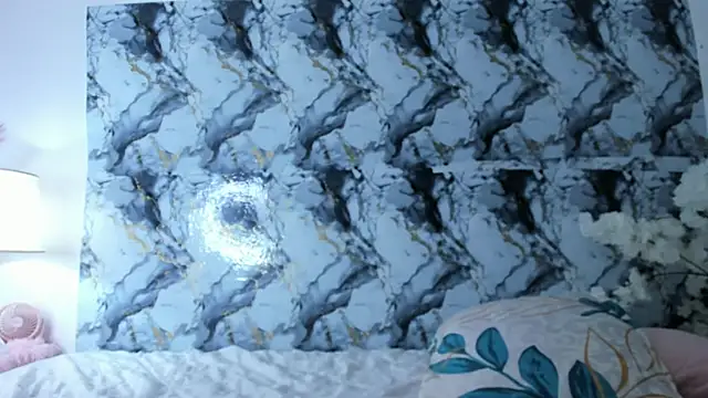 guadalupe21  online show from April 7, 2026, 11:34 am