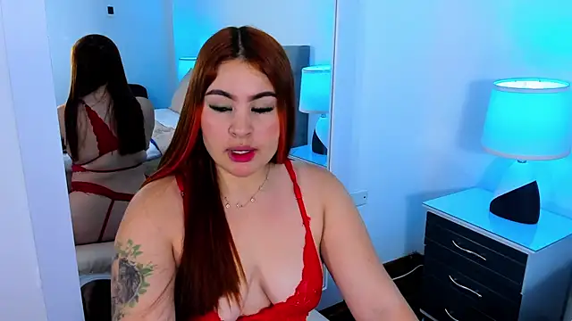 AdeleJhones online show from January 7, 2026, 1:27 pm