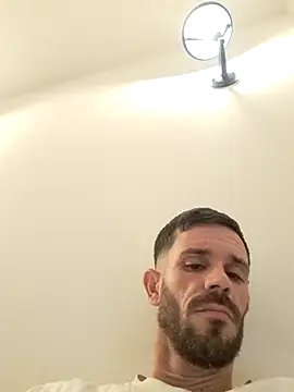 lolo7121 online show from November 13, 2025, 11:41 pm