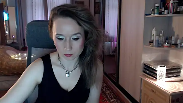 ClassyInna online show from November 11, 2025, 8:31 am