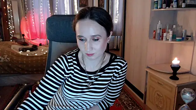 ClassyInna online show from January 19, 2026, 9:57 am