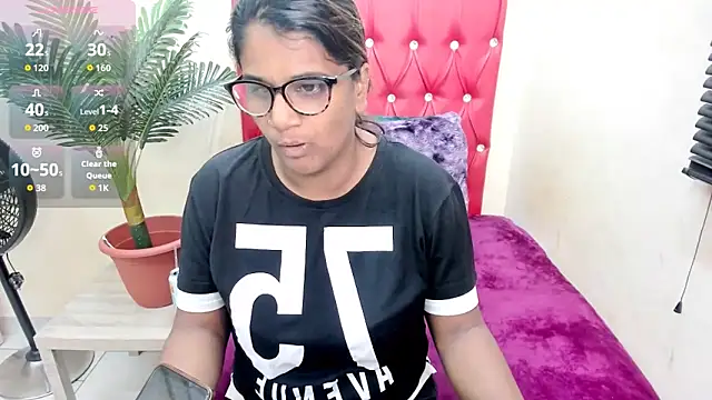 Strawberry Lips online show from October 2, 2025, 4:16 am