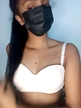 Snapshot of kissy_doll chatting on October 13, 2025, 6:53 pm kissy doll online show from October 13, 2025, 6:53 pm