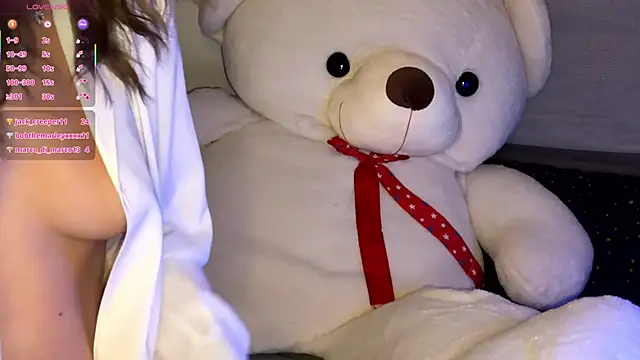 ScarlettSmithX online show from December 13, 2025, 8:04 pm