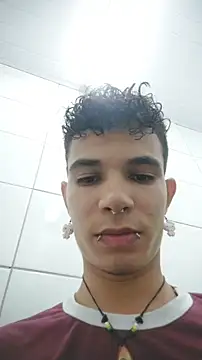 Snapshot of Goticozinho chatting on October 27, 2025, 7:37 pm Goticozinho online show from October 27, 2025, 7:37 pm