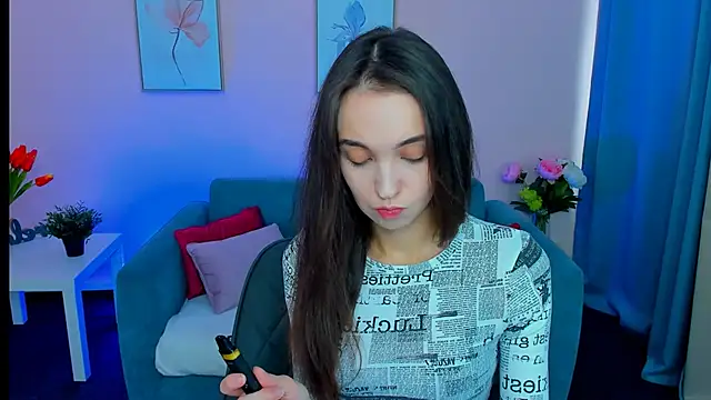 EllaSteele online show from September 21, 2025, 11:59 am
