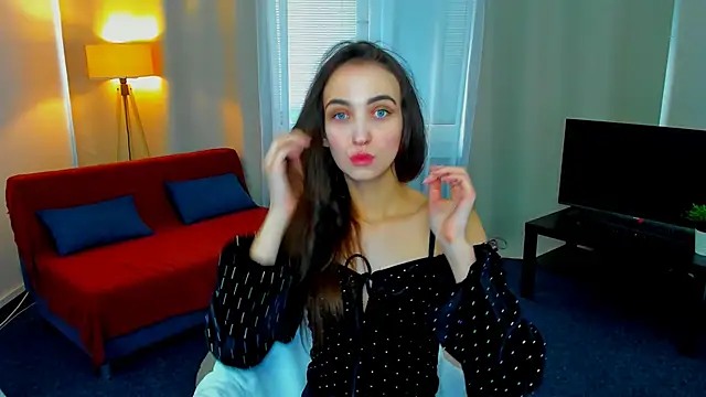 EllaSteele online show from October 3, 2025, 1:45 pm