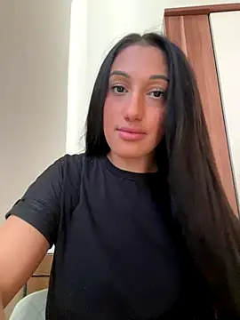 szabina07 online show from November 9, 2025, 11:36 am