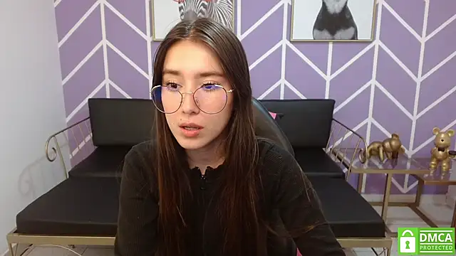 Adhara Kitten online show from September 20, 2025, 1:16 pm