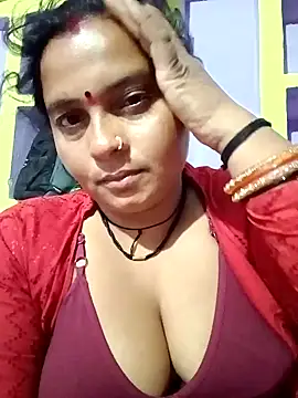 Snapshot of Hot_komal1 chatting on April 24, 2026, 10:45 pm Hot komal1 online show from April 24, 2026, 10:45 pm