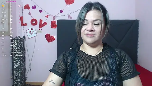 Snapshot of pamela_echeverria chatting on May 1, 2026, 11:48 am pamela echeverria online show from May 1, 2026, 11:48 am