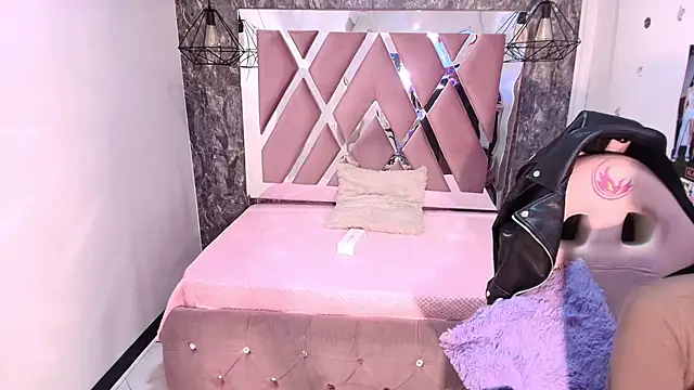 Snapshot of Terraelowen chatting on October 9, 2025, 11:33 am Terraelowen online show from October 9, 2025, 11:33 am