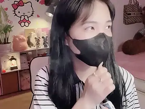 keelinnn19 online show from February 26, 2026, 5:02 pm