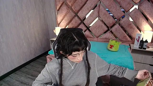 Babyyrasta666 online show from November 29, 2025, 3:28 am