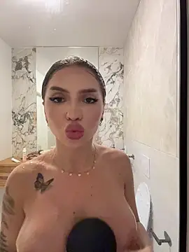 sexyanais online show from December 22, 2025, 10:43 pm