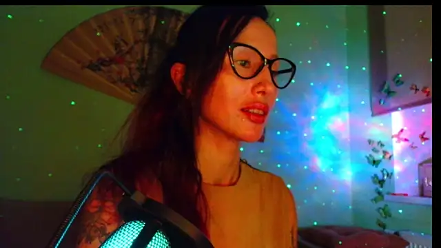 KiotoShine online show from October 6, 2025, 6:52 pm