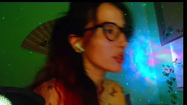 KiotoShine online show from October 18, 2025, 7:05 pm