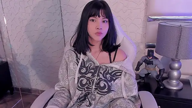 TatiLee online show from March 26, 2026, 11:41 am