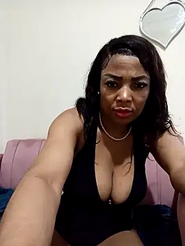 SEXYMOANSXX online show from October 21, 2025, 5:29 am