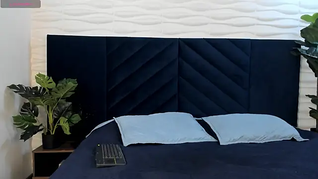 nicktorn online show from December 1, 2025, 12:06 pm