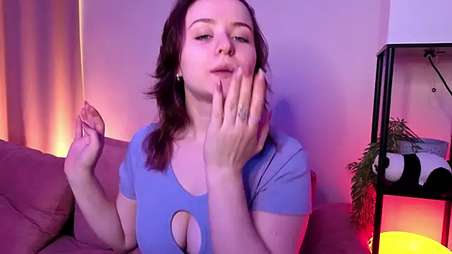 MeghanEdge online show from September 28, 2025, 7:59 am