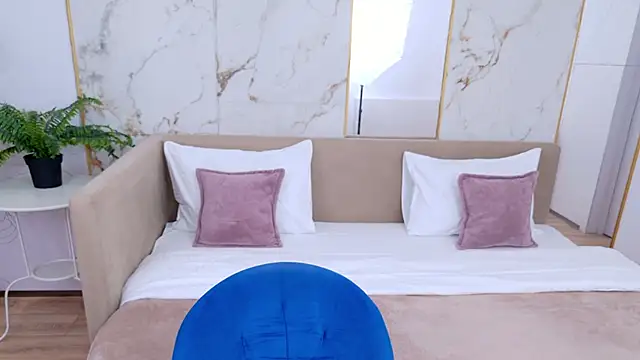 SweetyLicky online show from March 26, 2026, 4:05 pm