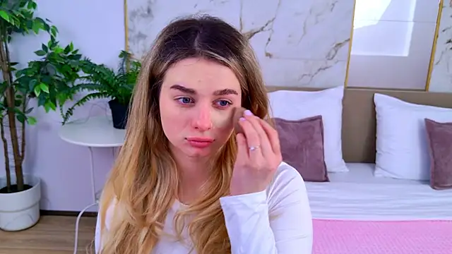 SweetyLicky online show from February 6, 2026, 4:03 pm