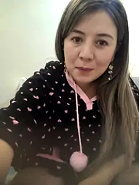 Sophie del Castillo online show from December 17, 2025, 2:05 am