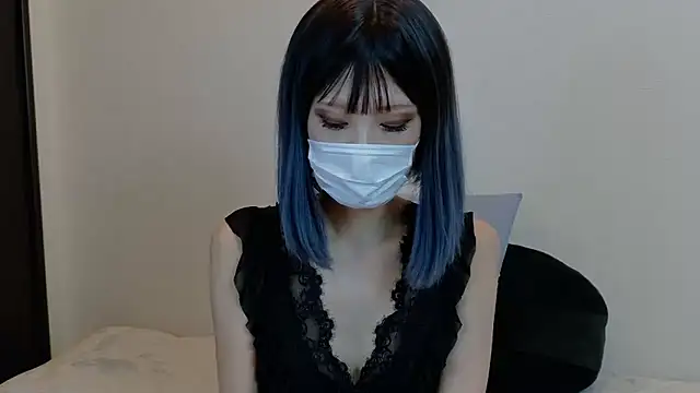 sarina at online show from October 22, 2025, 4:23 am