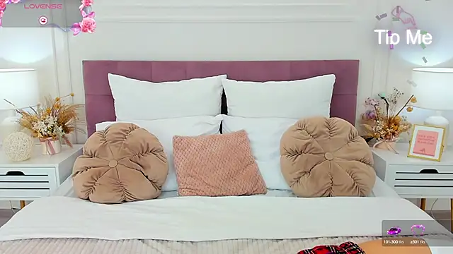 ToriSonn online show from October 14, 2025, 5:19 am