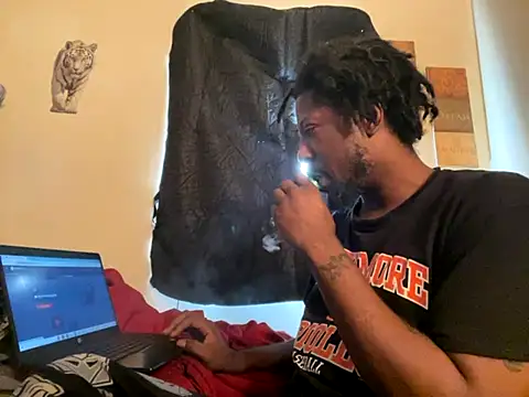 viceutk1 online show from October 11, 2025, 3:57 pm