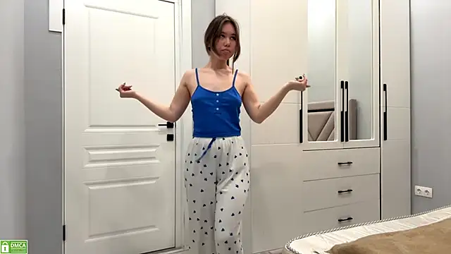 Snapshot of Wow_Akemi chatting on November 2, 2025, 8:19 am Wow Akemi online show from November 2, 2025, 8:19 am