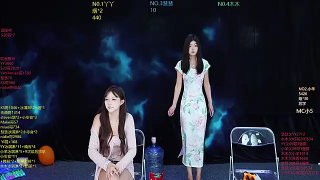 Snapshot of EYgirl222 chatting on November 8, 2025, 8:07 am EYgirl222 online show from November 8, 2025, 8:07 am