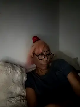 iamlalamilano online show from April 4, 2026, 9:10 pm