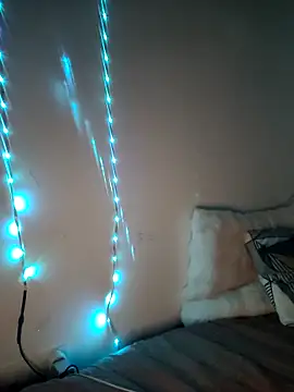 Snapshot of iamlalamilano chatting on March 1, 2026, 11:05 pm iamlalamilano online show from March 1, 2026, 11:05 pm