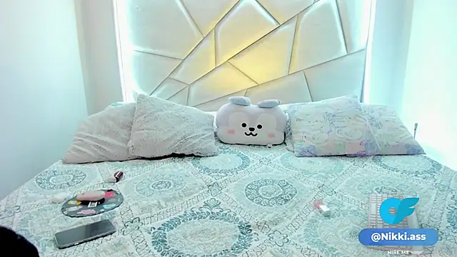 Sweeetcurvyx online show from March 6, 2026, 1:11 am