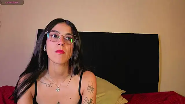 DanielaMonroe online show from October 17, 2025, 9:05 pm