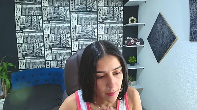 DanielaMonroe online show from October 6, 2025, 7:14 pm