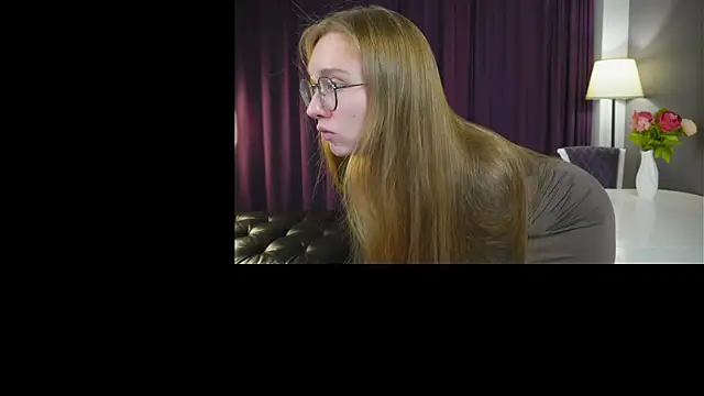 HarrietGeorge online show from September 22, 2025, 1:39 pm