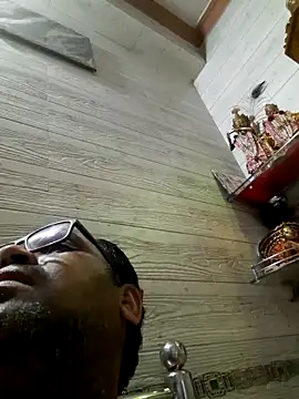 Hot-boy077 online show from April 15, 2026, 3:05 pm