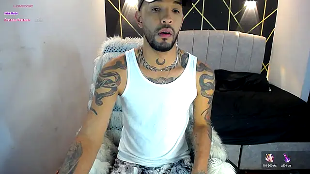 LickMyInk online show from October 18, 2025, 3:30 am