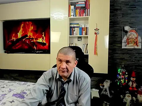 SpartacusDaddy48 online show from February 20, 2026, 4:20 pm