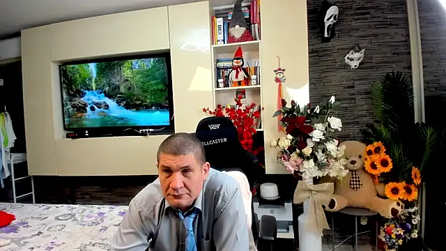 Snapshot of SpartacusDaddy48 chatting on May 11, 2026, 1:51 am SpartacusDaddy48 online show from May 11, 2026, 1:51 am