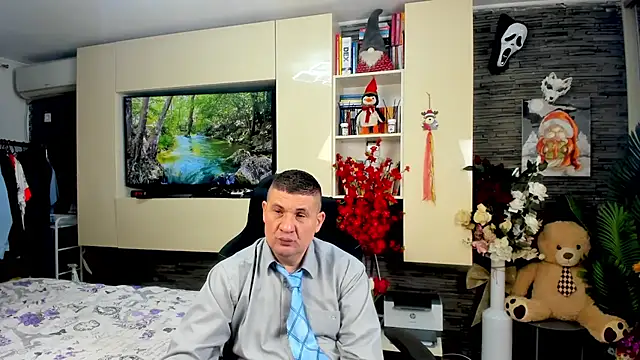 SpartacusDaddy48 online show from March 29, 2026, 4:52 pm