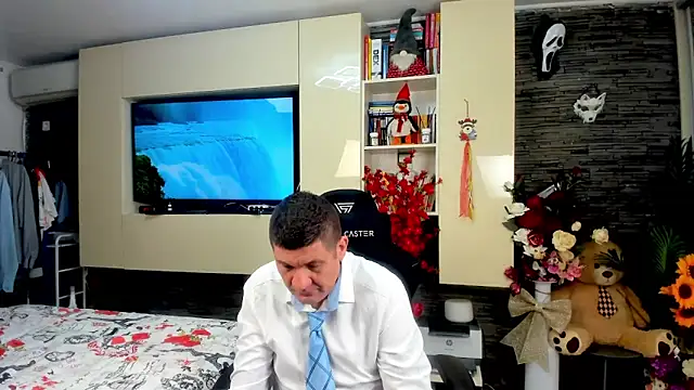 SpartacusDaddy48 online show from April 11, 2026, 5:59 am