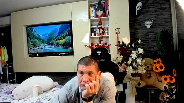 Snapshot of SpartacusDaddy48 chatting on May 16, 2026, 12:09 am SpartacusDaddy48 online show from May 16, 2026, 12:09 am