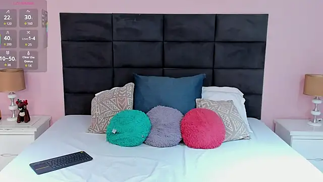 Abby-campbel online show from November 24, 2025, 9:26 pm