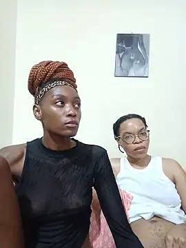 Miss-Hennessy online show from May 19, 2026, 1:56 am